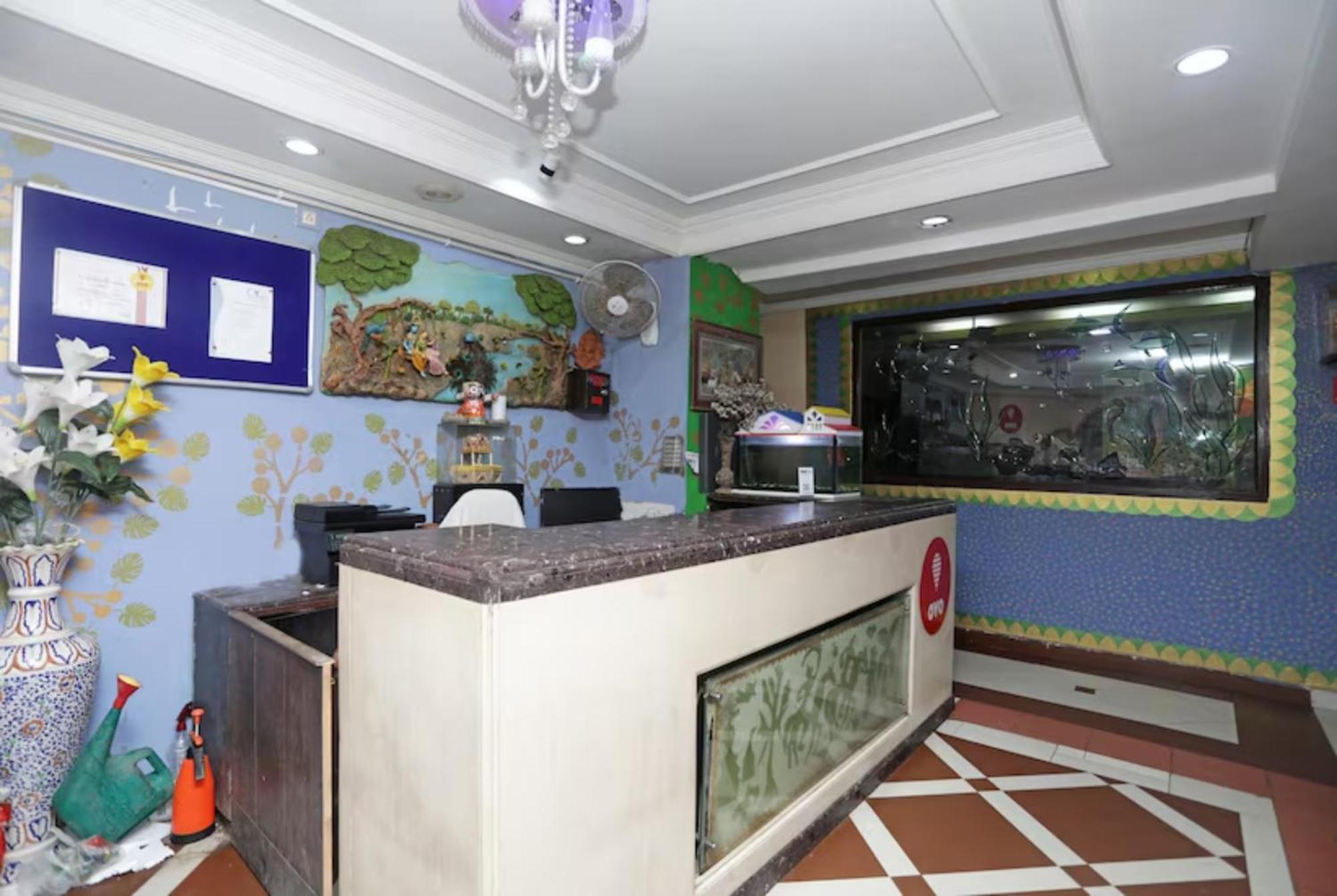 Hotel Ashray Puri Ngoại thất bức ảnh