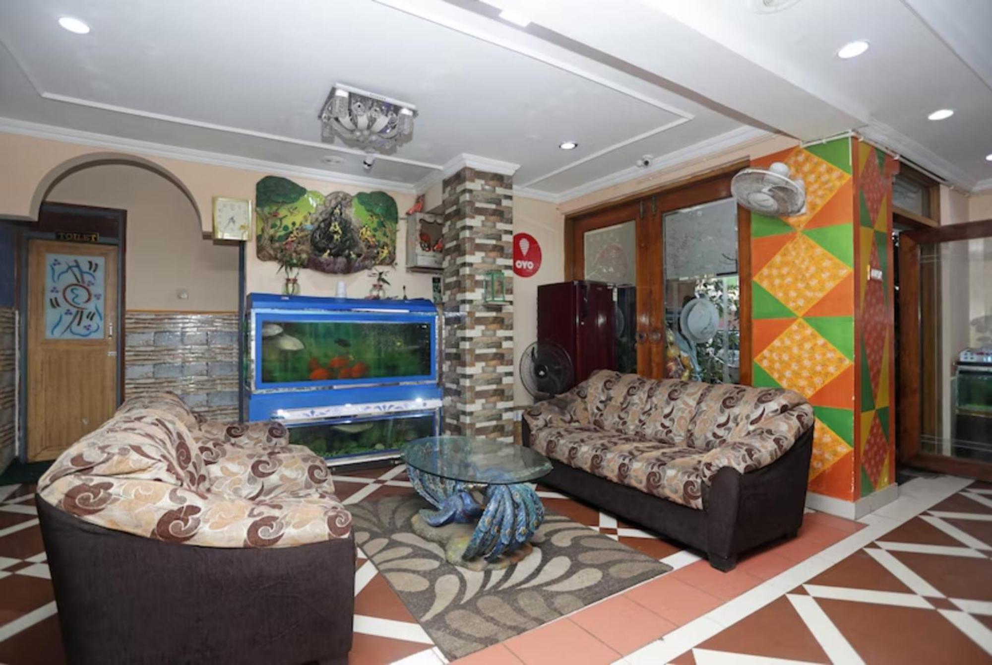Hotel Ashray Puri Ngoại thất bức ảnh