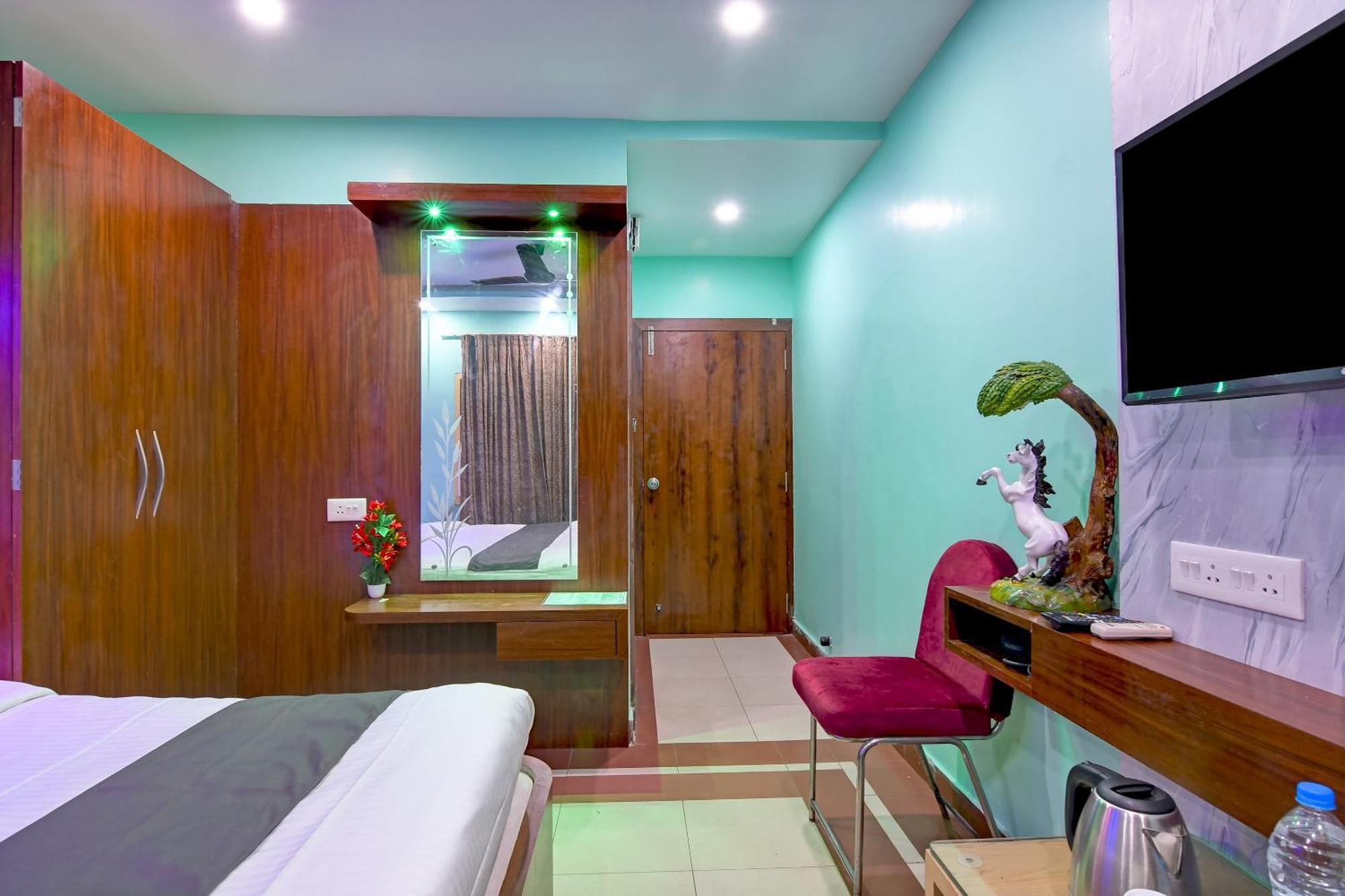 Hotel Ashray Puri Ngoại thất bức ảnh