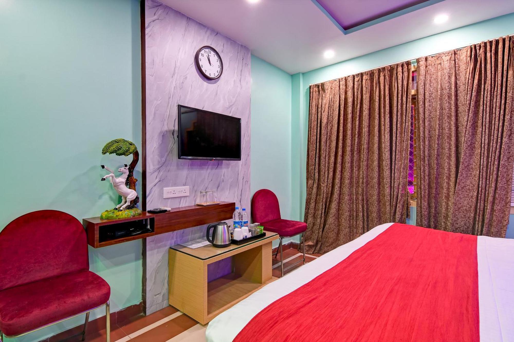 Hotel Ashray Puri Ngoại thất bức ảnh